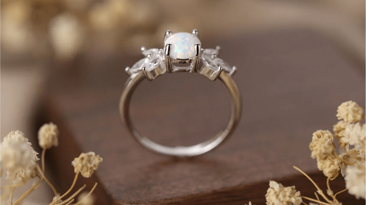 Opal Rings: The Timeless Beauty Every Woman Deserves