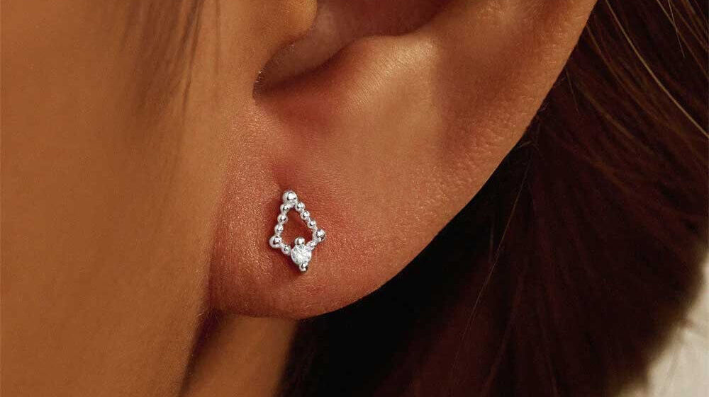 The Art of Comfort: Why Flat Back Earrings Are a Game-Changer