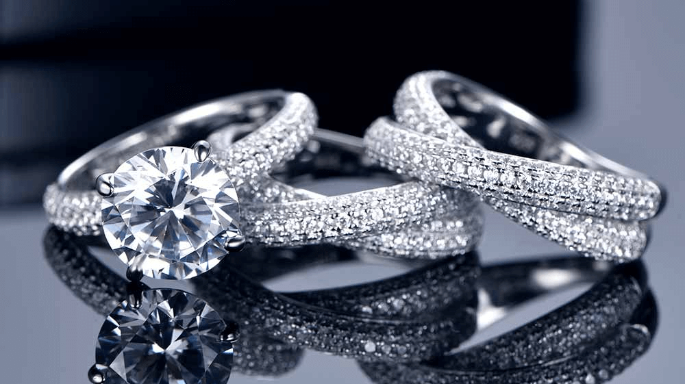 Crafting the Perfect Wedding Ring Stack