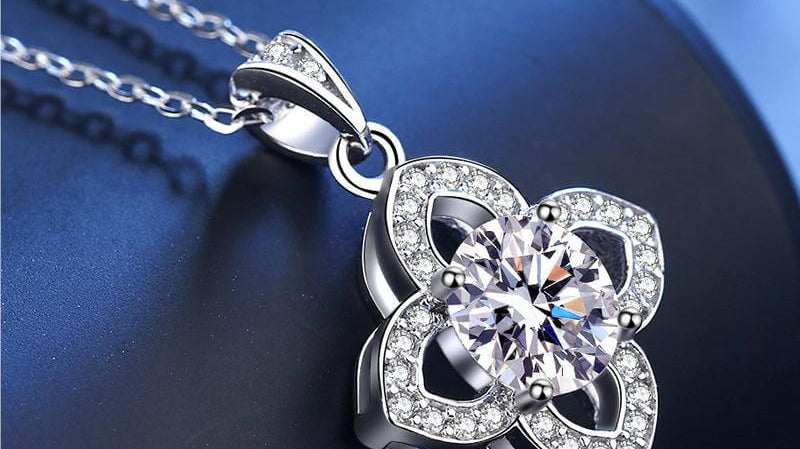 Wedding Elegance: The Perfect Choice of Moissanite Necklaces