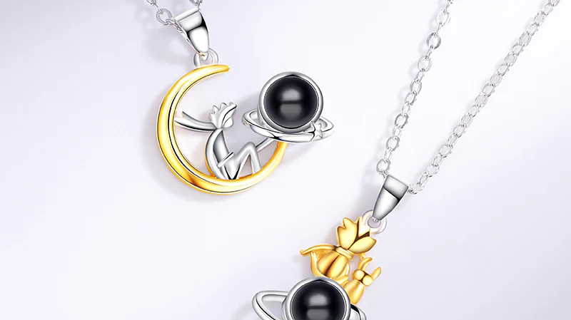 Why a Picture Necklace Is More Than Just Jewelry