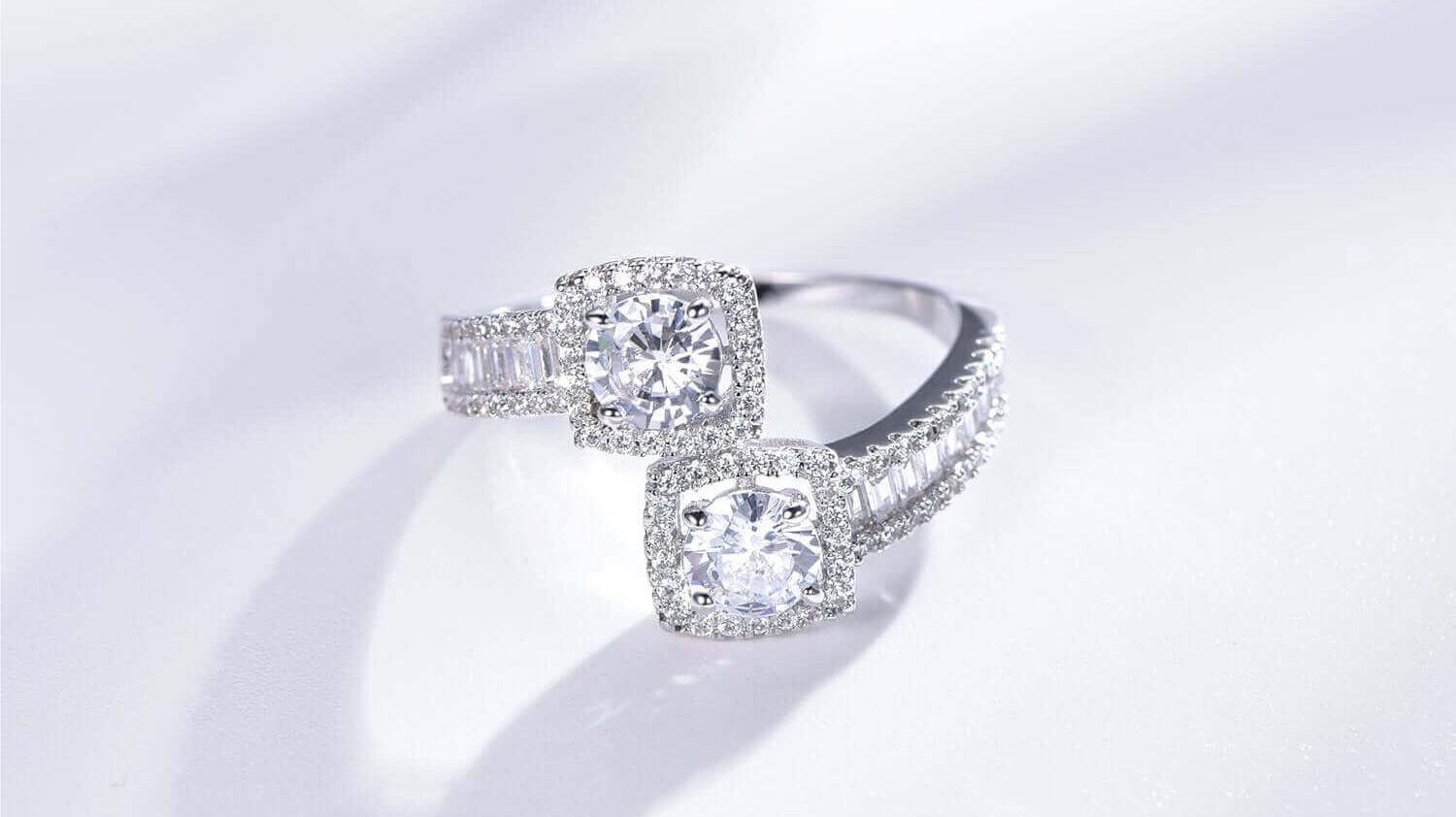 Unique and Affordable: The Perfect Toi et Moi Ring for Any Occasion
