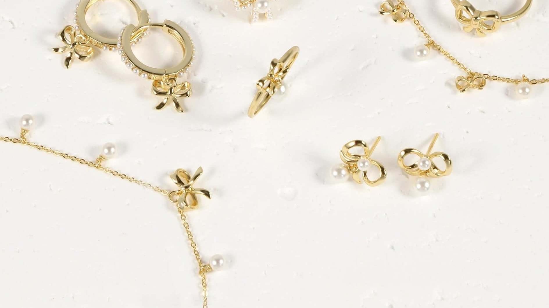 The Enchanting Allure of Rings: A Symbol of Love and Commitment
