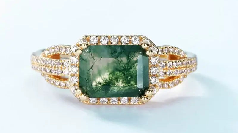 Moss Agate Engagement Rings: Nature's Art for Your Eternal Love
