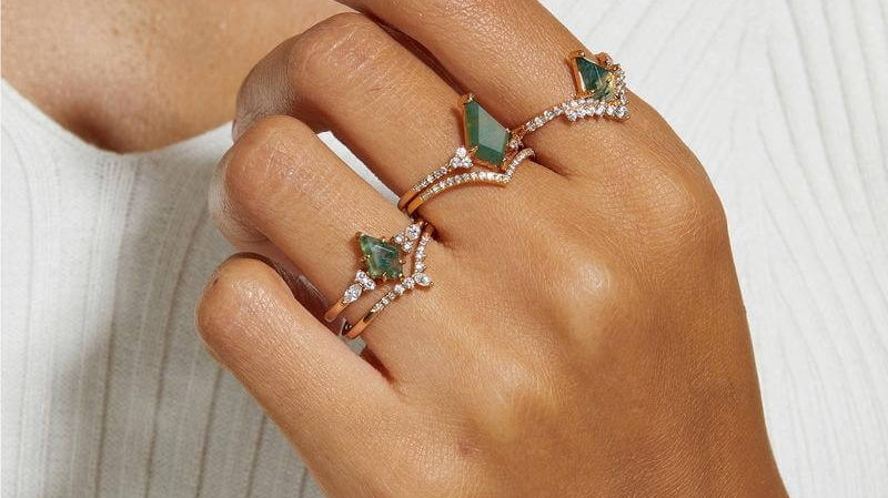 Moss agate ring is a symbol of love, peace and harmony