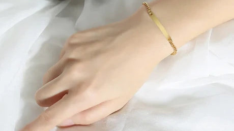 Shop Personalized Heart Bracelets: A Touch of Love and Customization