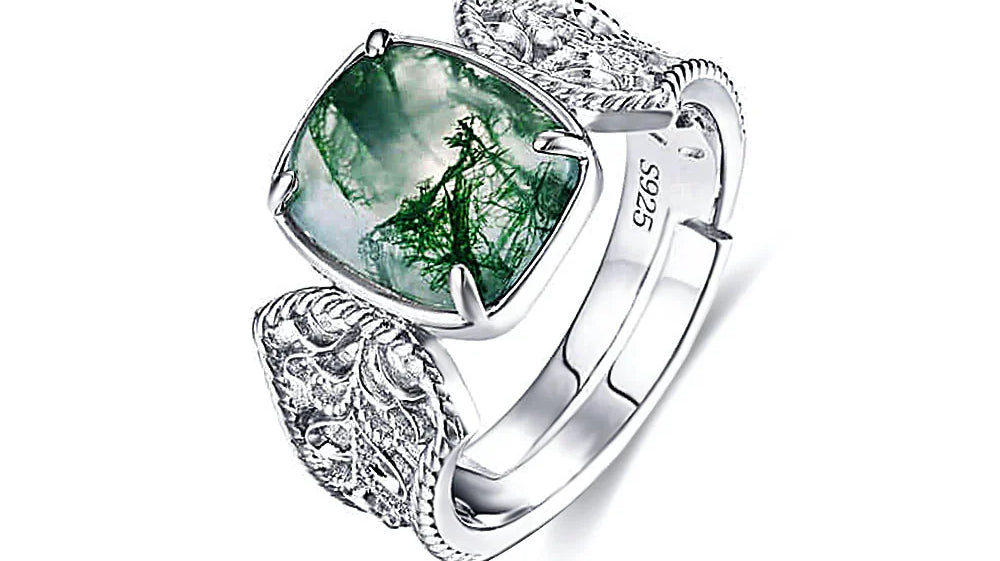 The Ultimate Guide to Rings for Chubby Fingers: Flattering Styles & Expert Tips