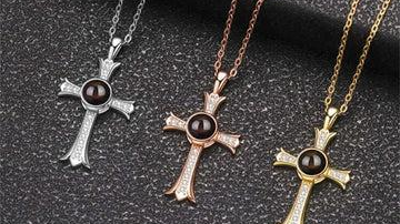 The Timeless Appeal of a Necklace with a Picture Inside