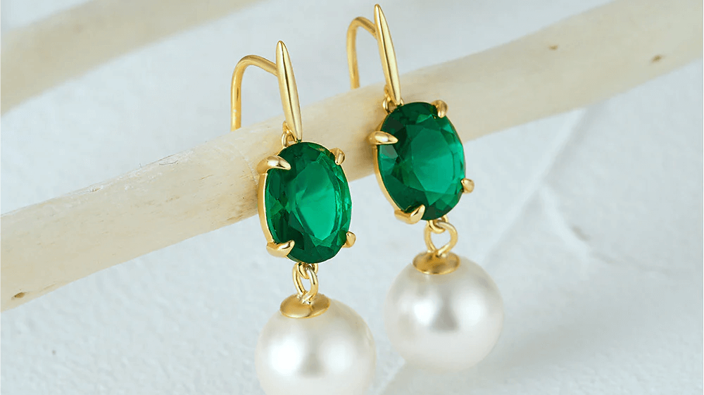 The Perfect Finishing Touch: How Pearl Drop Earrings Elevate Any Look