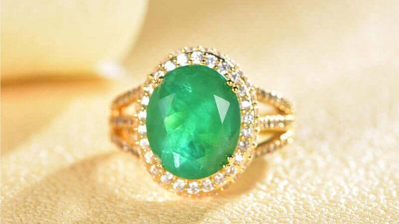 Unveiling the Magic of Unique Oval Engagement Rings