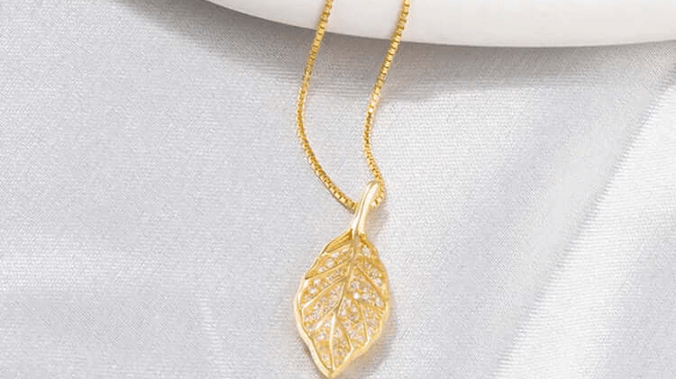 Discover the Perfect Necklaces to Elevate Your Summer Style!