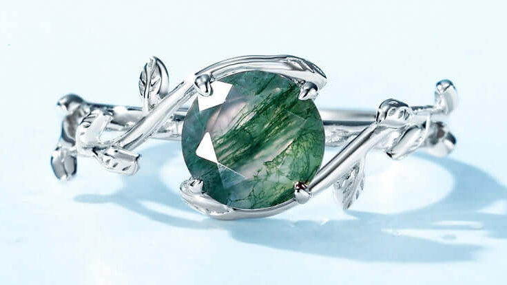 What are the properties of moss agate ring?