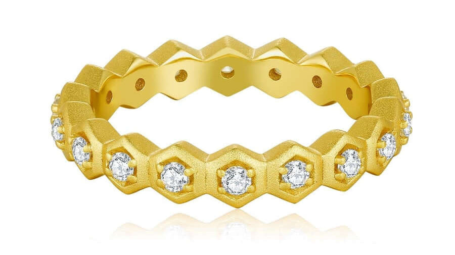 Does Aaron Rodgers Have a Ring? The Glittering Parallel Between Football Glory and Fine Jewelry