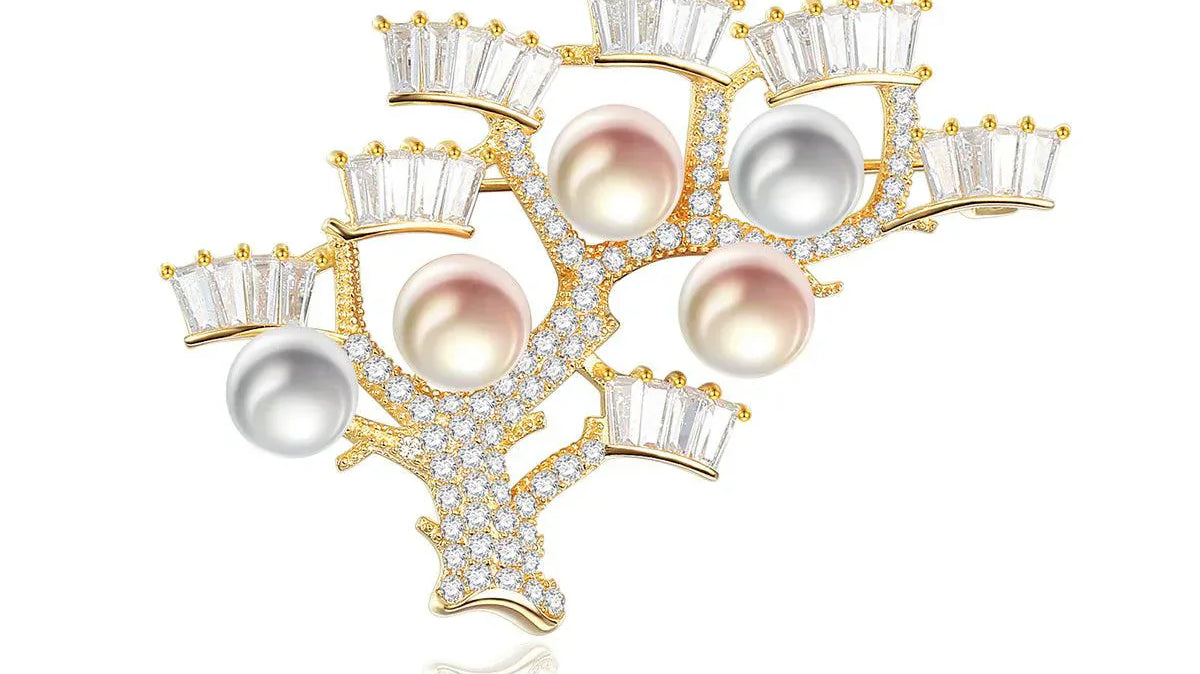 The Allure of the Fabergé Spider Brooch: A Masterpiece of Luxury Jewelry
