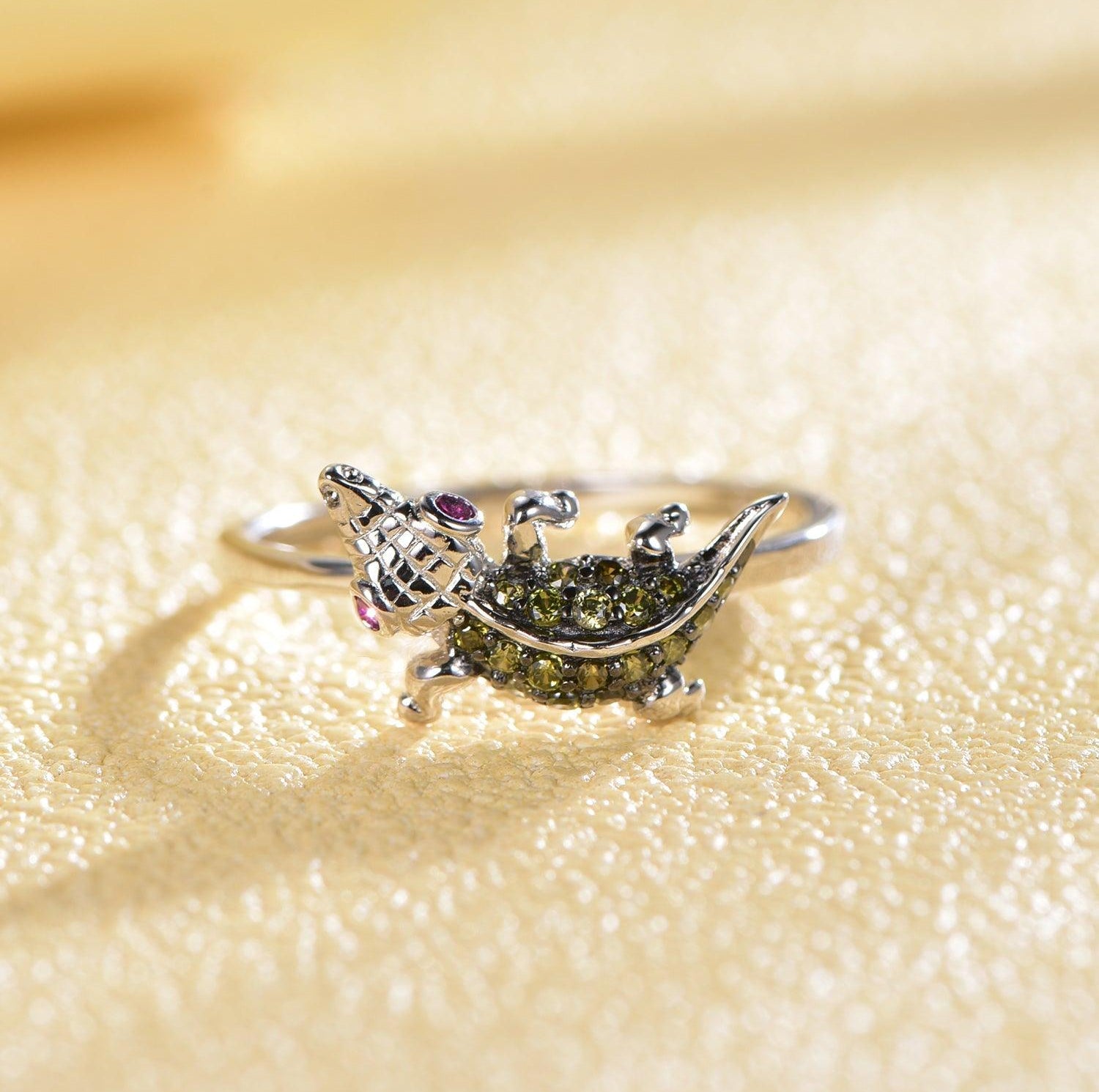 Trendolla Lizard Shape Sterling Silver Ring - Trendolla Jewelry